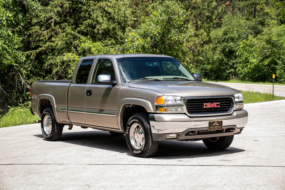 2002 GMC Sierra 2nd Gen - Image 6 of 31