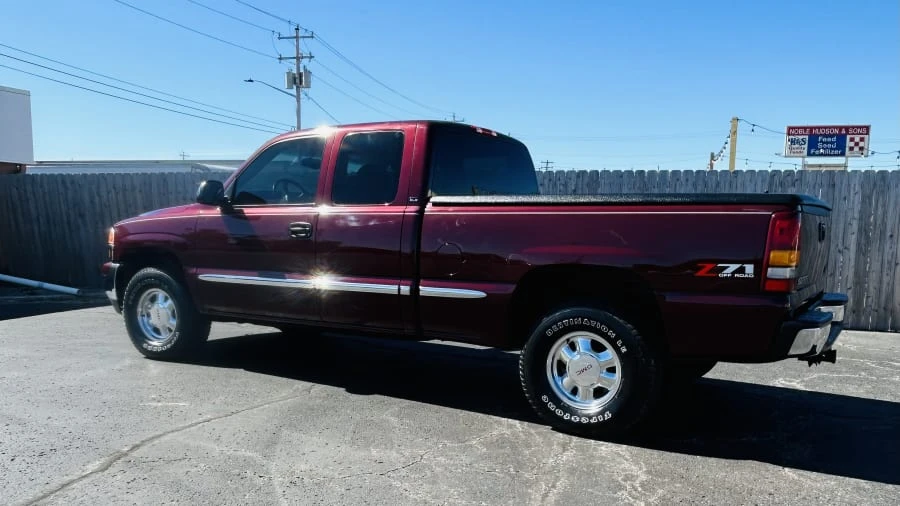 2002 GMC Sierra 2nd Gen - Image 3 of 12