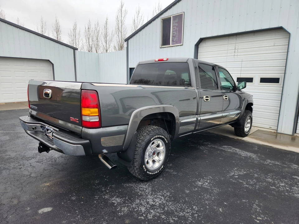 2002 GMC Sierra 1st Gen - Image 14 of 31