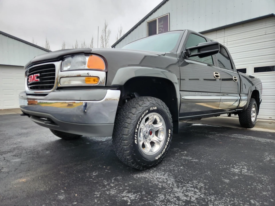 2002 GMC Sierra 1st Gen - Image 4 of 31