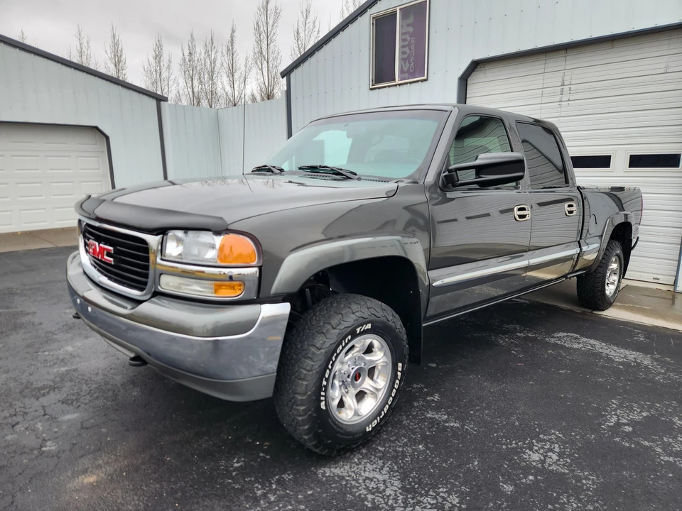 2002 GMC Sierra 1st Gen - Image 3 of 31