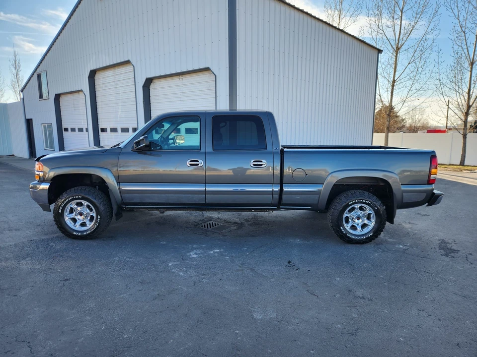 2002 GMC Sierra 1st Gen - Image 21 of 31
