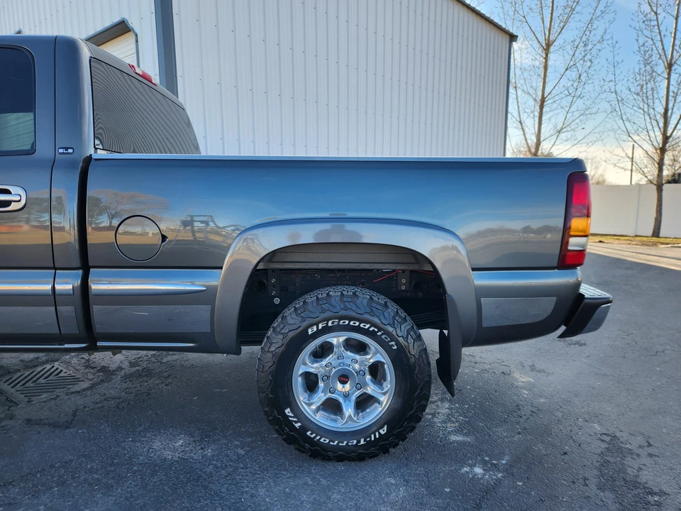 2002 GMC Sierra 1st Gen - Image 24 of 31
