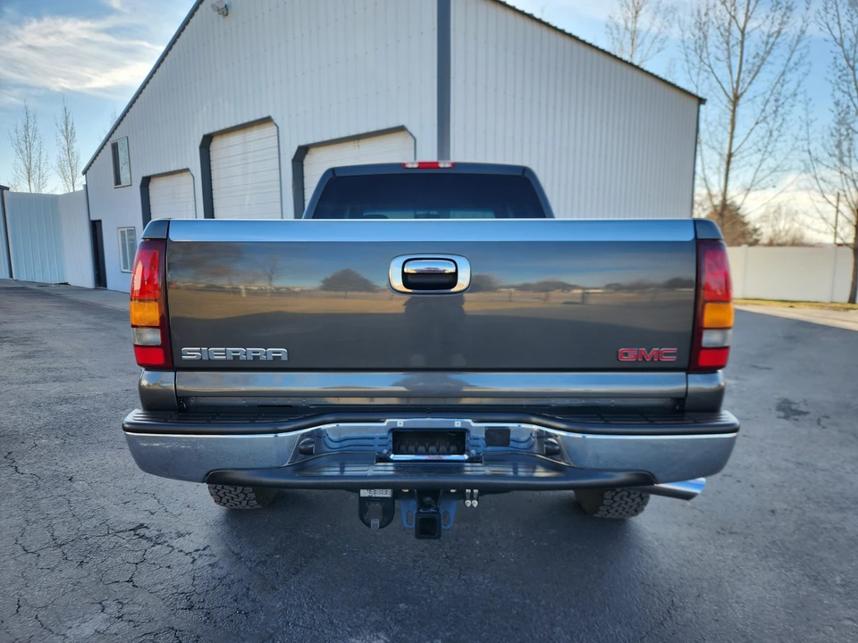 2002 GMC Sierra 1st Gen - Image 16 of 31