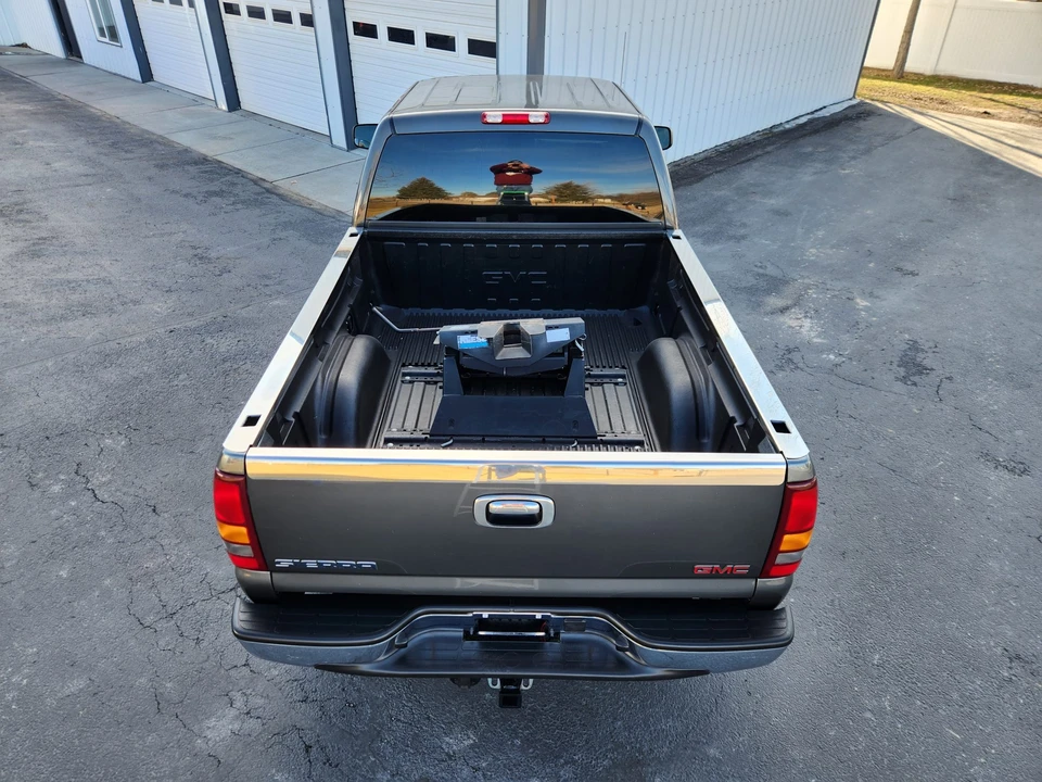 2002 GMC Sierra 1st Gen - Image 27 of 31