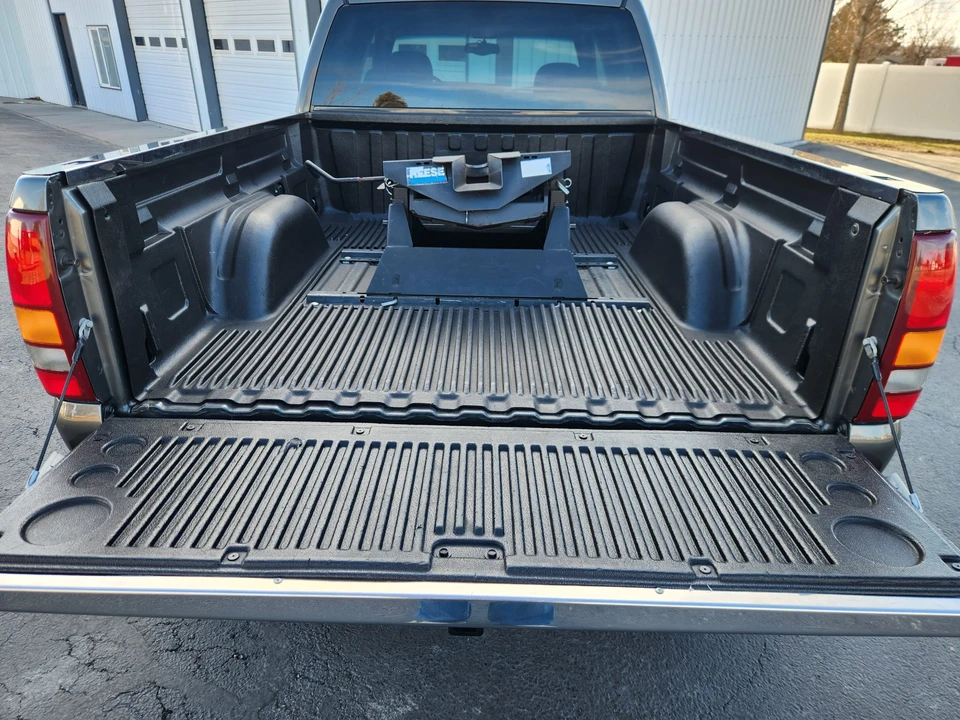 2002 GMC Sierra 1st Gen - Image 28 of 31