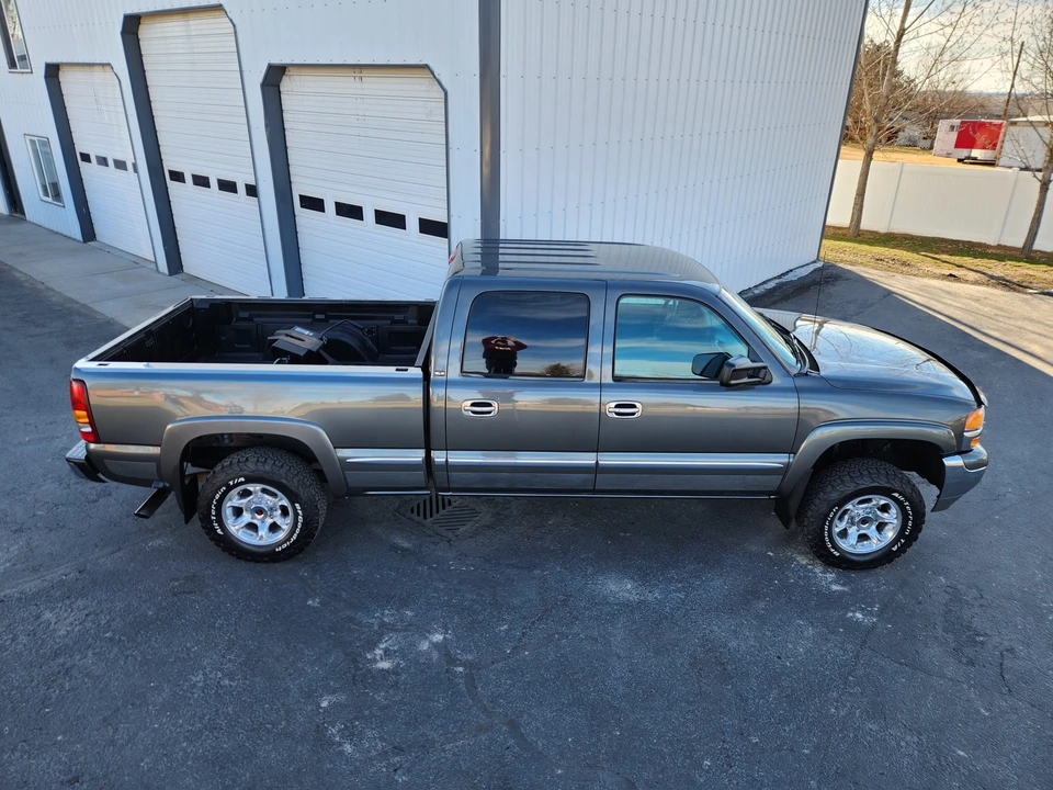 2002 GMC Sierra 1st Gen - Image 12 of 31