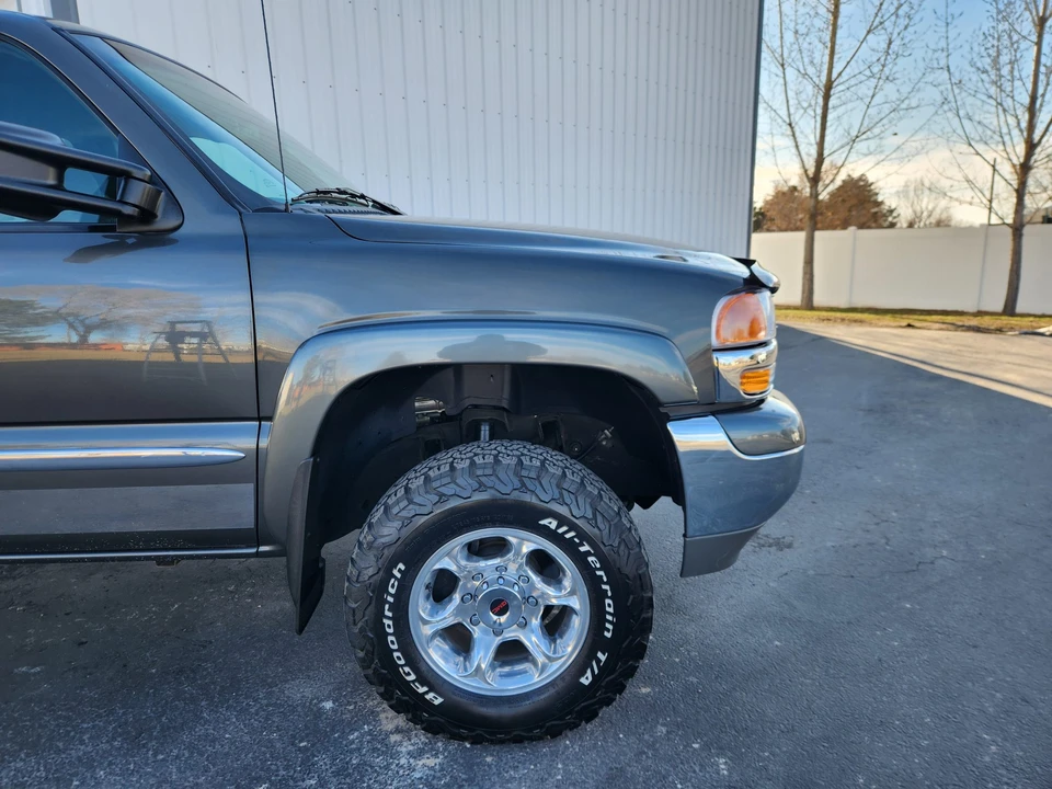 2002 GMC Sierra 1st Gen - Image 25 of 31