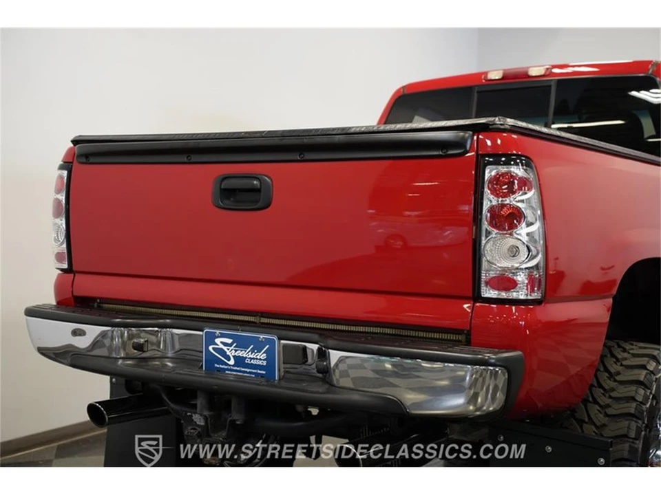 2002 GMC Sierra 1st Gen - Image 30 of 31