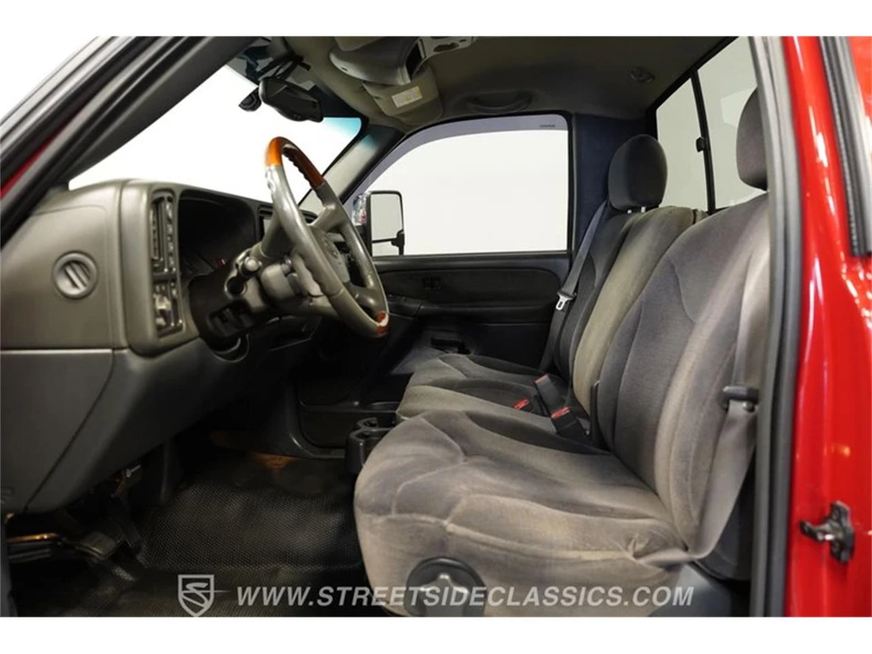 2002 GMC Sierra 1st Gen - Image 3 of 31