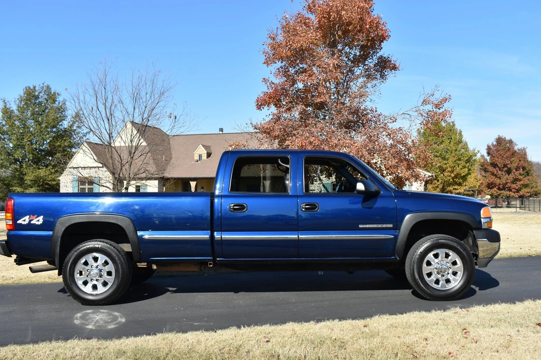 2002 GMC Sierra Heavy Duty 2nd Gen - Image 19 of 31