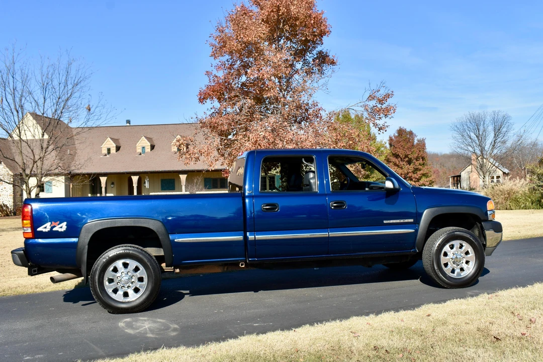2002 GMC Sierra Heavy Duty 2nd Gen - Image 18 of 31