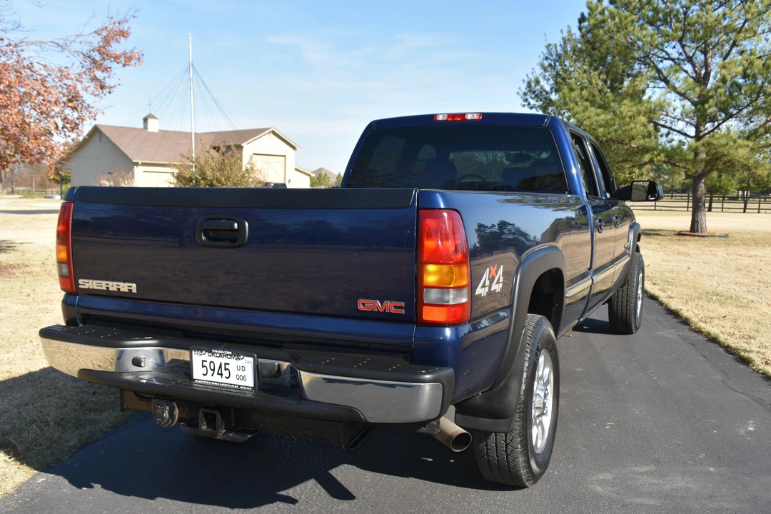 2002 GMC Sierra Heavy Duty 2nd Gen - Image 15 of 31