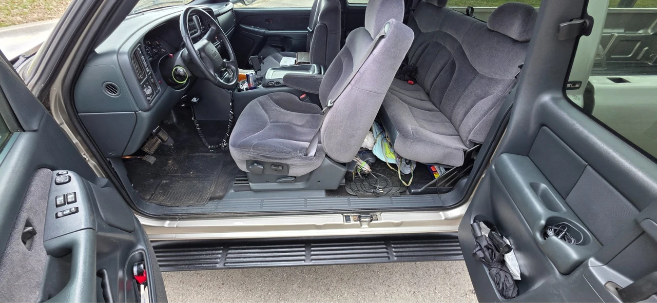 2002 GMC Sierra 1st Gen - Image 7 of 21