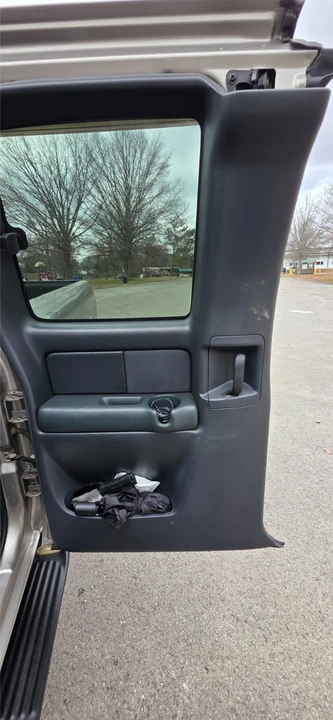 2002 GMC Sierra 1st Gen - Image 17 of 21