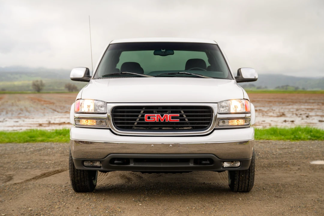 2002 GMC Sierra Heavy Duty 2nd Gen - Image 21 of 31