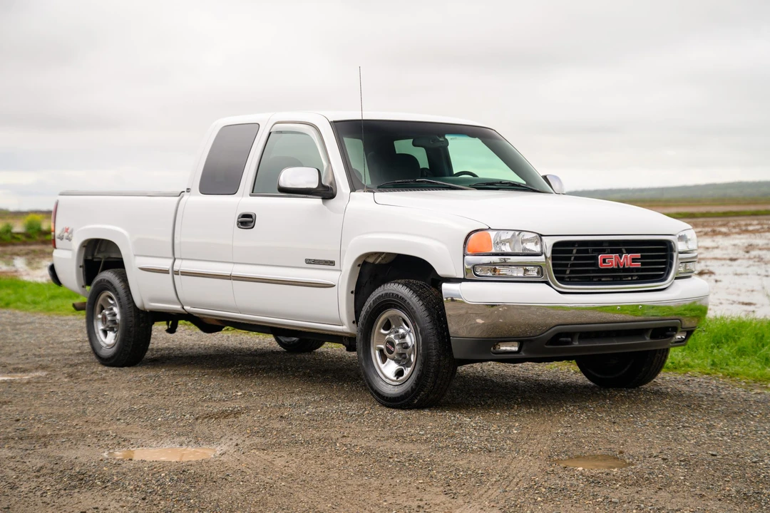 2002 GMC Sierra Heavy Duty 2nd Gen - Image 15 of 31