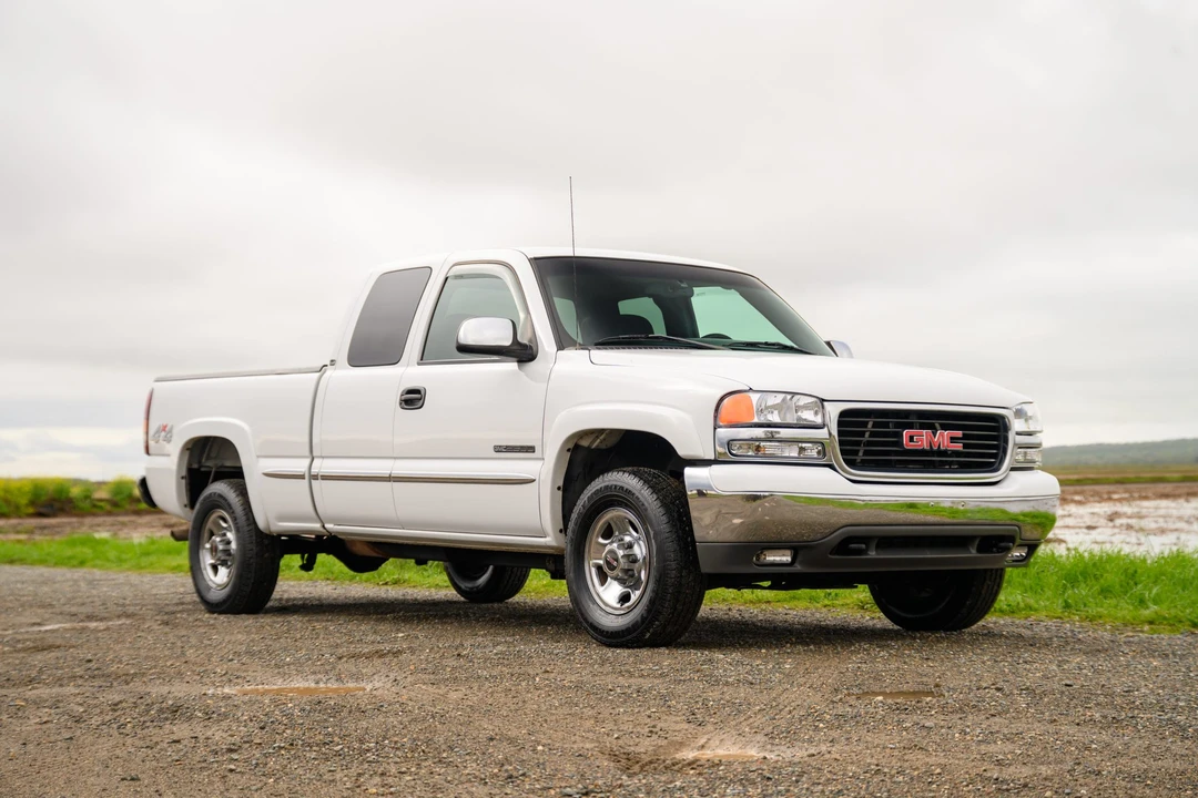 2002 GMC Sierra Heavy Duty 2nd Gen - Image 16 of 31