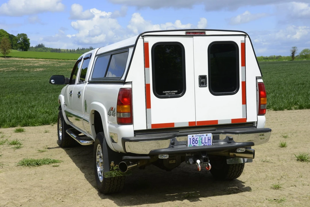 2002 GMC Sierra Heavy Duty 2nd Gen - Image 16 of 31
