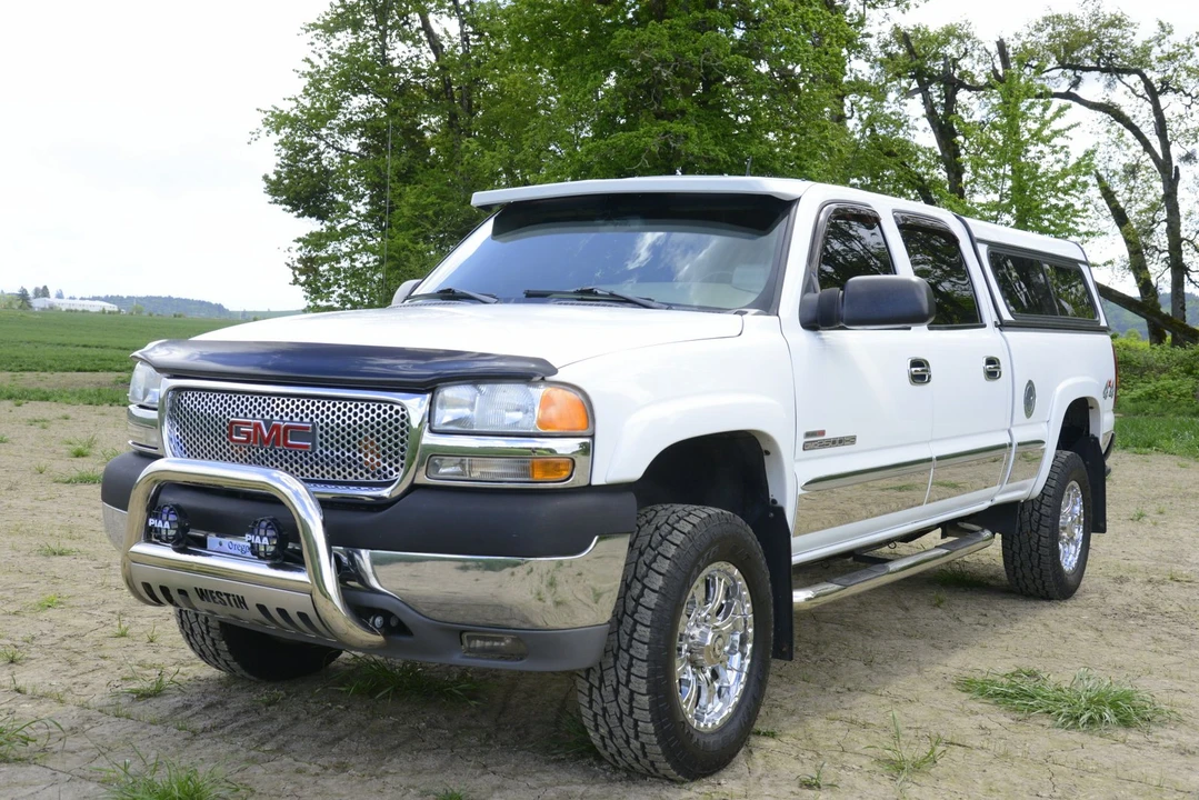 2002 GMC Sierra Heavy Duty 2nd Gen - Image 11 of 31