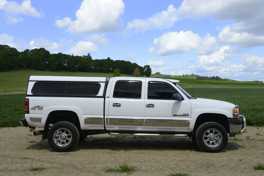 2002 GMC Sierra Heavy Duty 2nd Gen - Image 22 of 31
