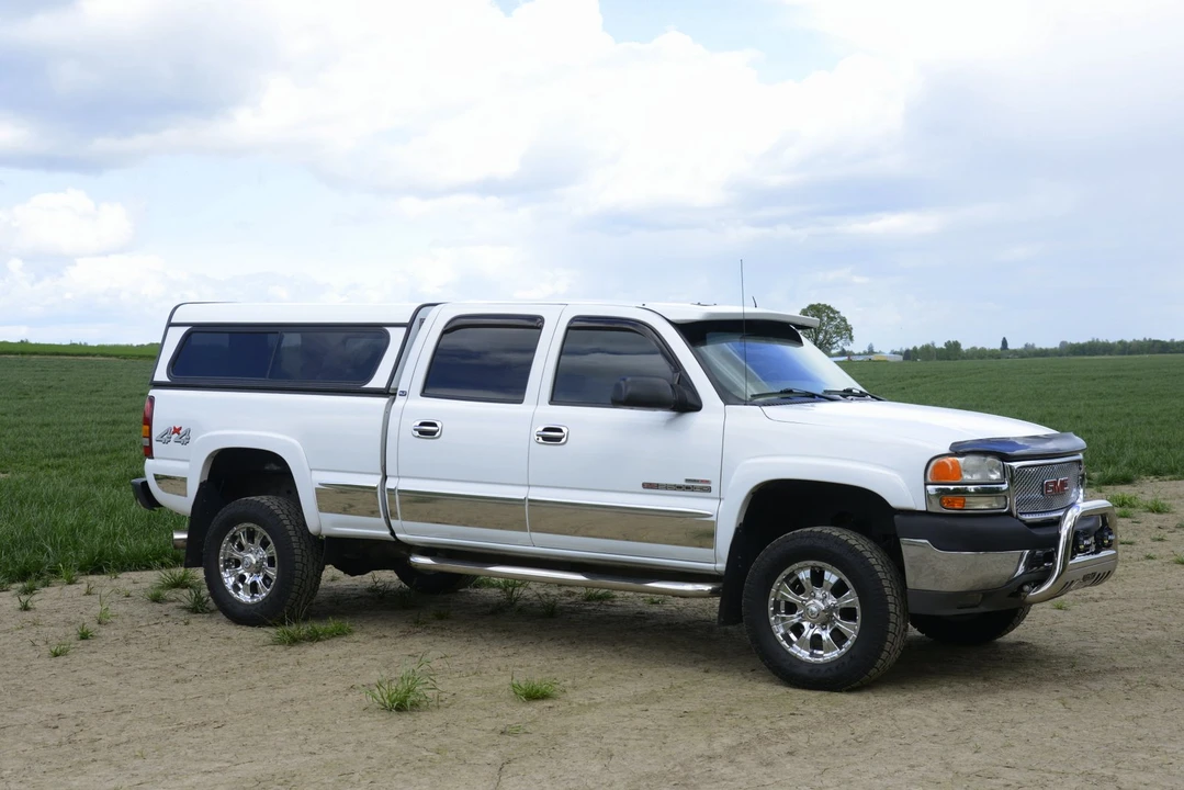 2002 GMC Sierra Heavy Duty 2nd Gen - Image 25 of 31