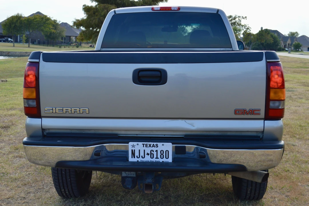 2002 GMC Sierra Heavy Duty 2nd Gen - Image 5 of 8