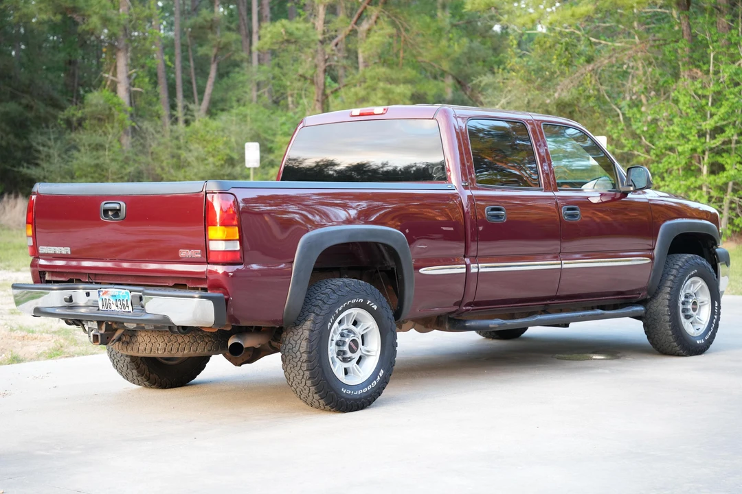 2002 GMC Sierra Heavy Duty 2nd Gen - Image 4 of 31