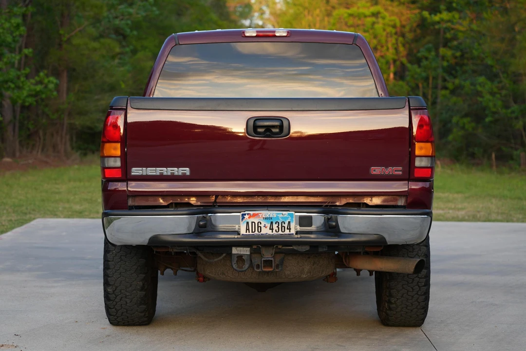 2002 GMC Sierra Heavy Duty 2nd Gen - Image 5 of 31