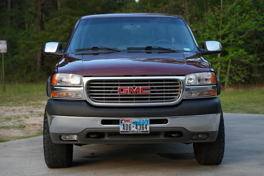 2002 GMC Sierra Heavy Duty 2nd Gen - Image 2 of 31