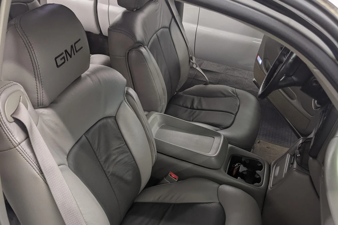 2002 GMC Sierra Heavy Duty 2nd Gen - Image 13 of 17