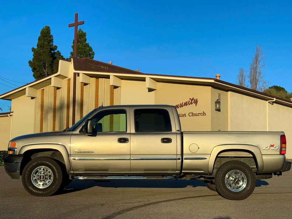 2002 GMC Sierra Heavy Duty 2nd Gen - Image 6 of 31