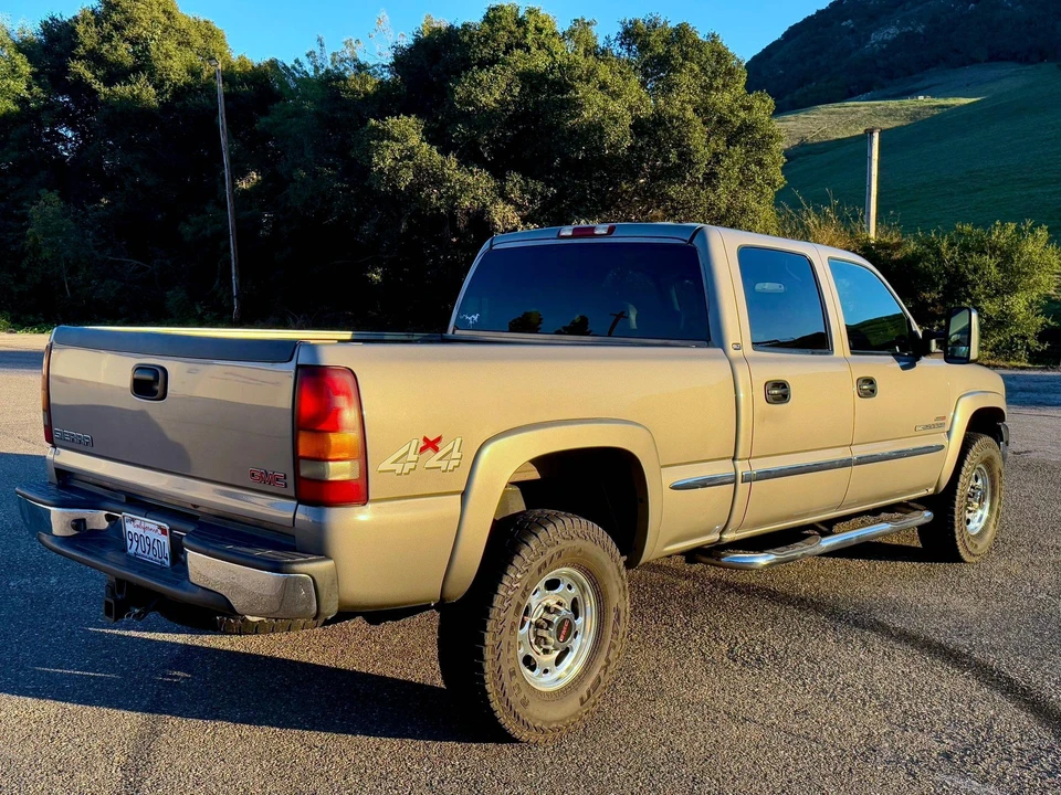2002 GMC Sierra Heavy Duty 2nd Gen - Image 7 of 31