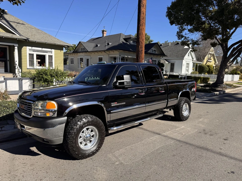 2002 GMC Sierra Heavy Duty 2nd Gen - Image 3 of 31