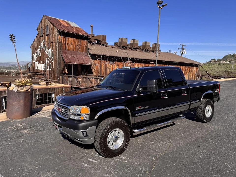 2002 GMC Sierra Heavy Duty 2nd Gen - Image 4 of 31