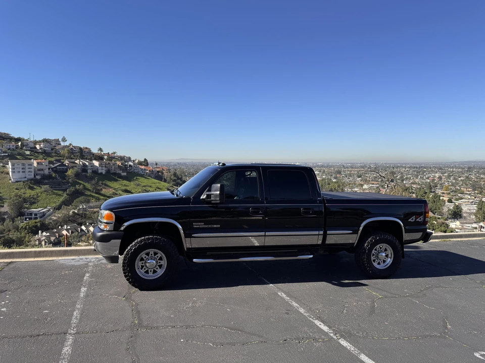 2002 GMC Sierra Heavy Duty 2nd Gen - Image 5 of 31