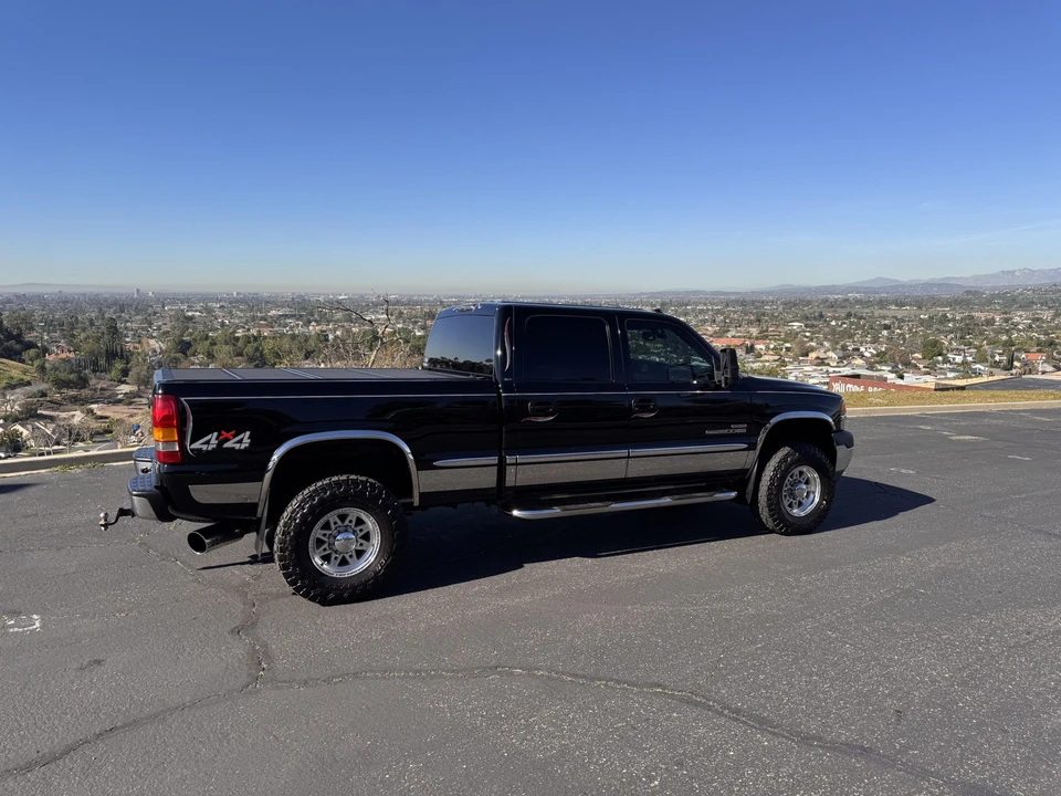 2002 GMC Sierra Heavy Duty 2nd Gen - Image 13 of 31