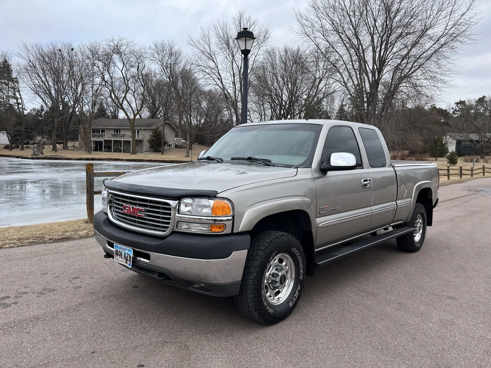 2002 GMC Sierra Heavy Duty 2nd Gen - Image 5 of 31