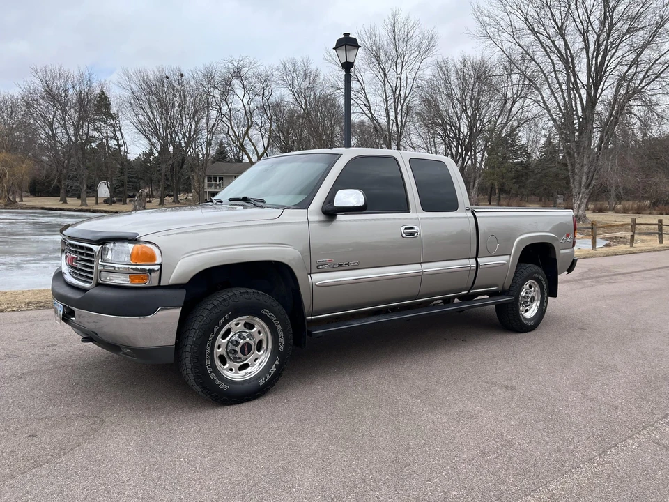 2002 GMC Sierra Heavy Duty 2nd Gen - Image 7 of 31