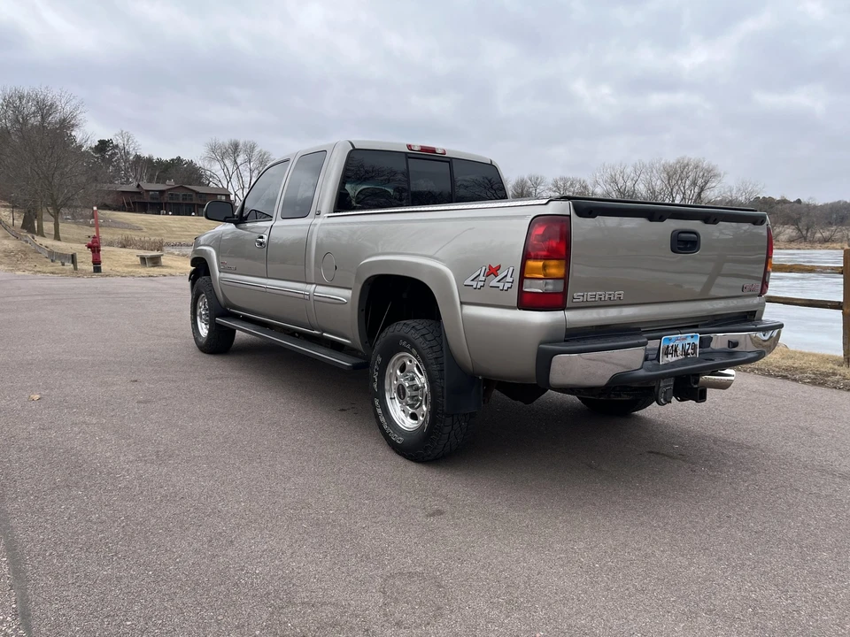 2002 GMC Sierra Heavy Duty 2nd Gen - Image 23 of 31