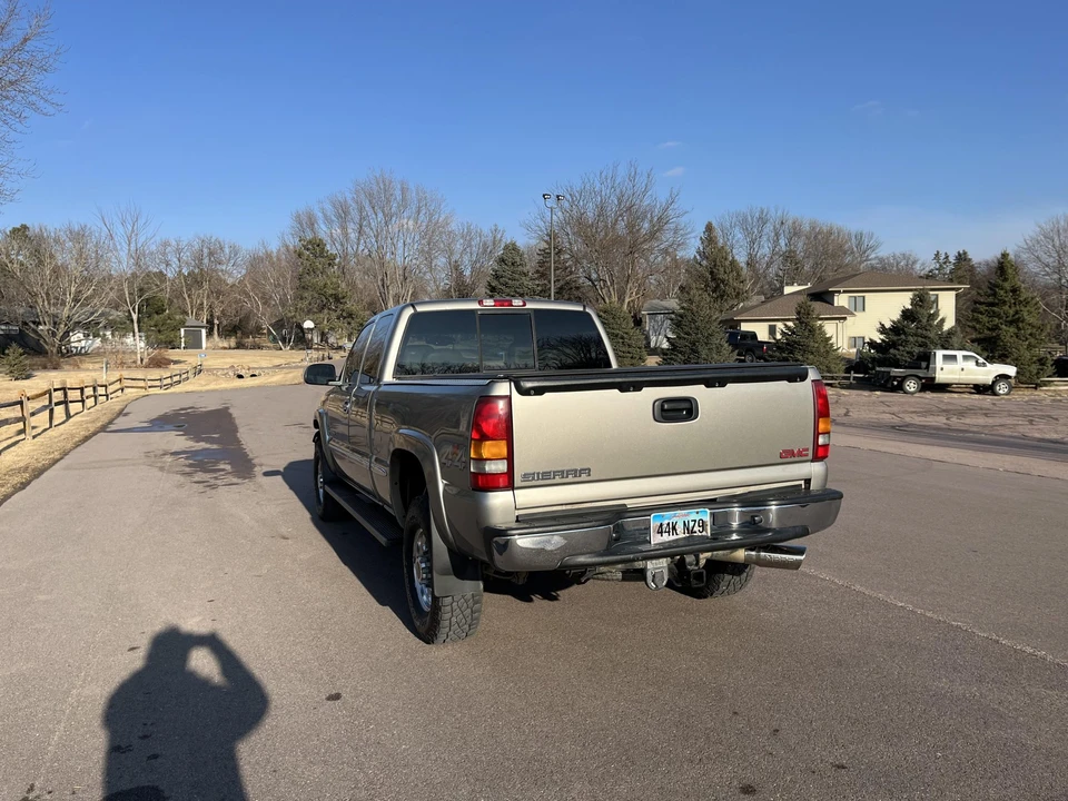 2002 GMC Sierra Heavy Duty 2nd Gen - Image 27 of 31