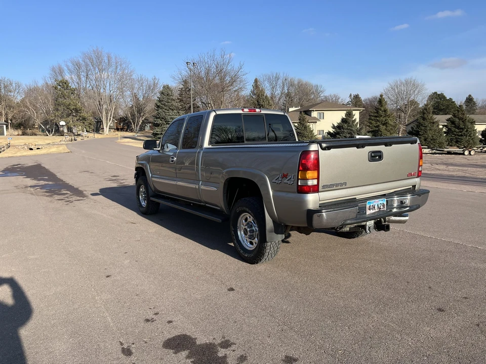 2002 GMC Sierra Heavy Duty 2nd Gen - Image 22 of 31