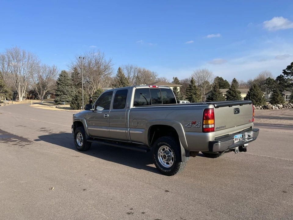 2002 GMC Sierra Heavy Duty 2nd Gen - Image 21 of 31