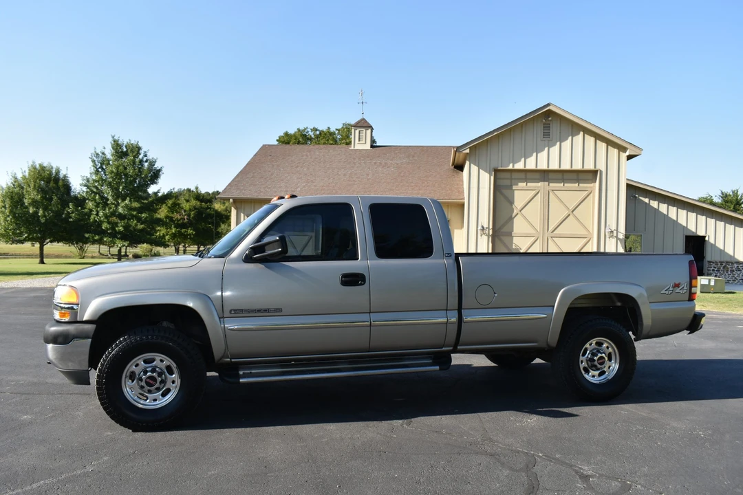 2002 GMC Sierra Heavy Duty 2nd Gen - Image 21 of 31