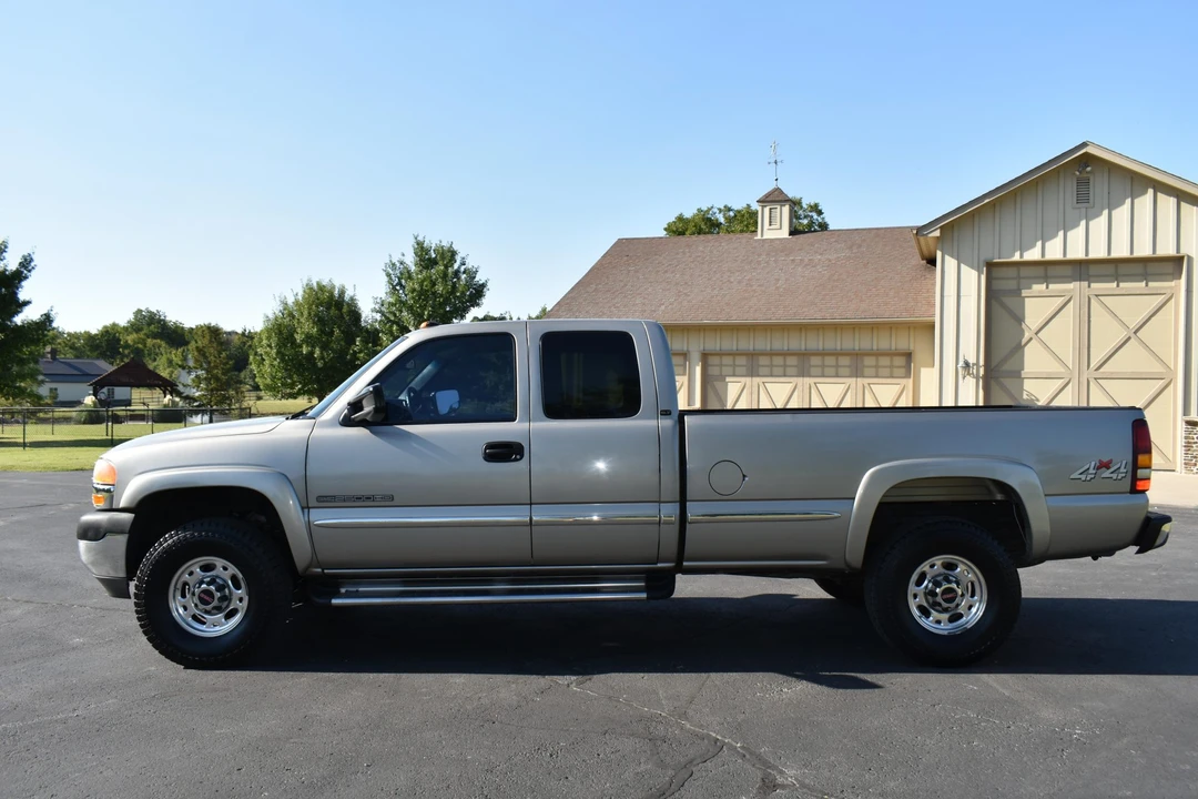 2002 GMC Sierra Heavy Duty 2nd Gen - Image 19 of 31
