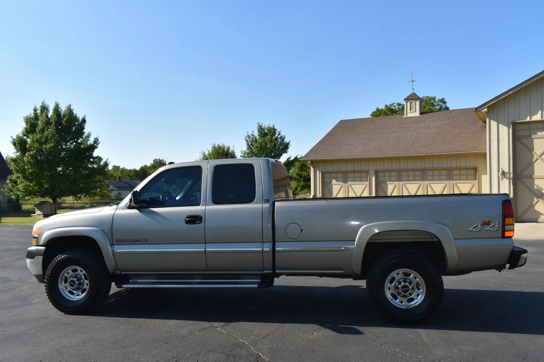 2002 GMC Sierra Heavy Duty 2nd Gen - Image 20 of 31