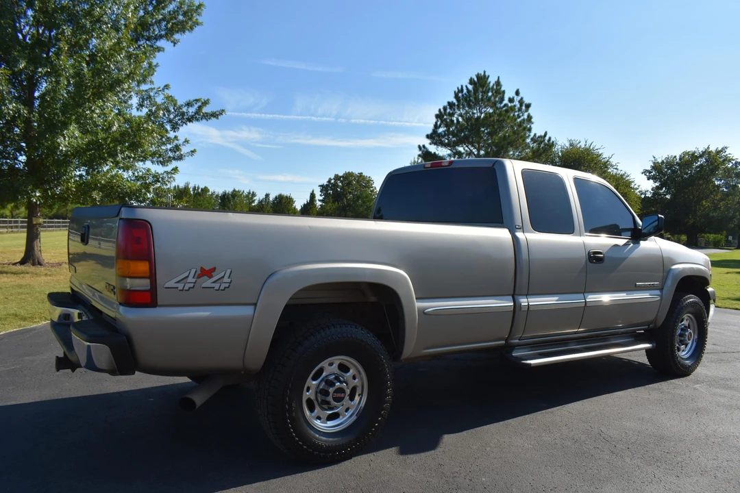 2002 GMC Sierra Heavy Duty 2nd Gen - Image 12 of 31