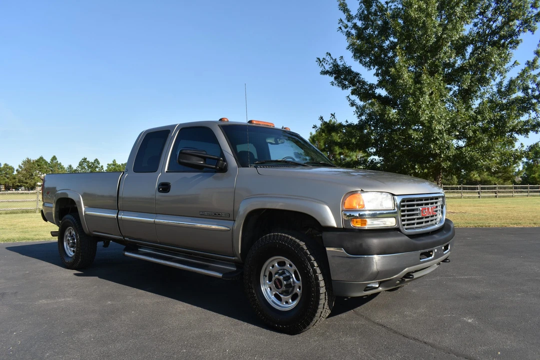 2002 GMC Sierra Heavy Duty 2nd Gen - Image 6 of 31