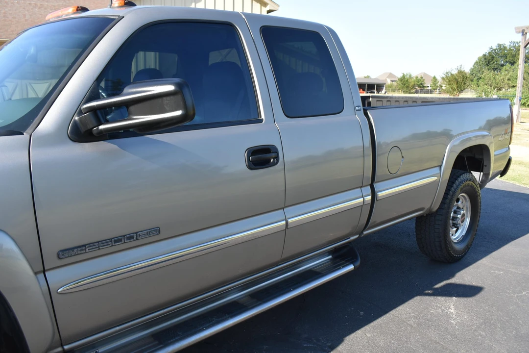 2002 GMC Sierra Heavy Duty 2nd Gen - Image 29 of 31