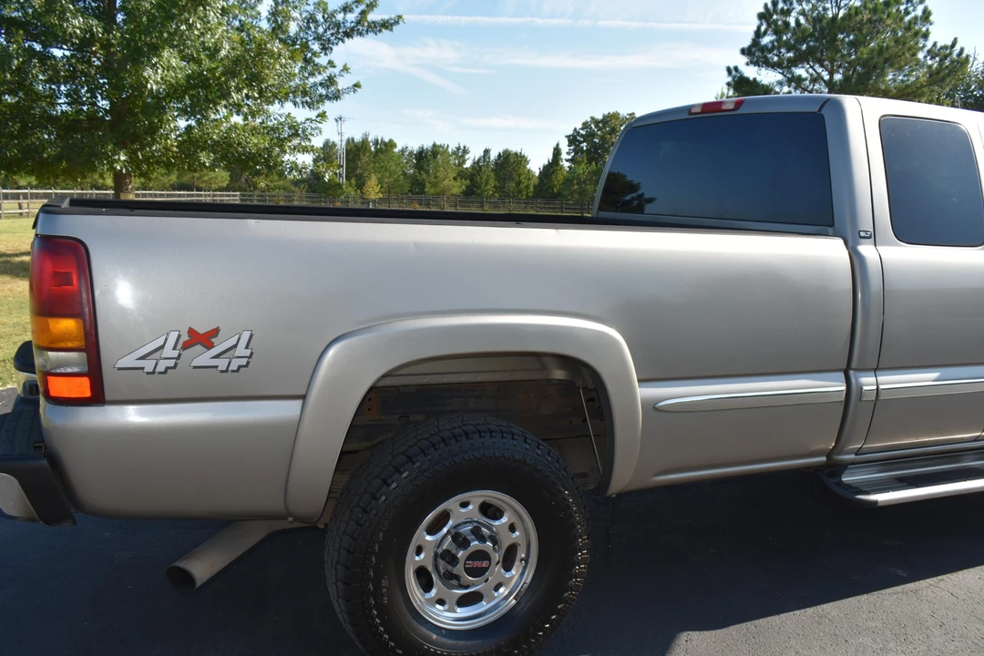 2002 GMC Sierra Heavy Duty 2nd Gen - Image 27 of 31